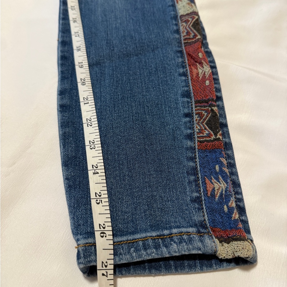 Judy Blue Relaxed Fit Jeans w/ Southwestern Side Stripe – Size 15/32 - Picture 6 of 9